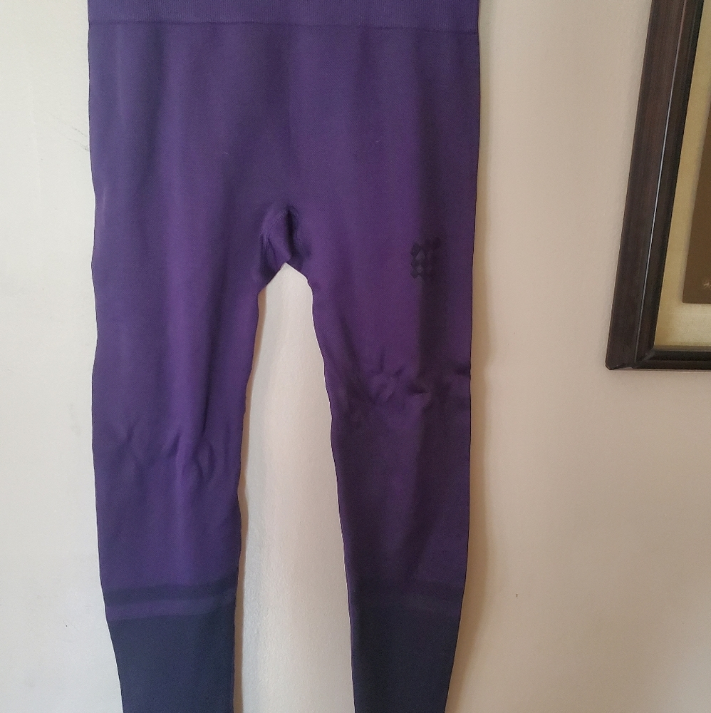 Jed north workout leggings